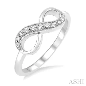 1/6 Ctw Round Cut Diamond Infinity Ring in 14K White Gold