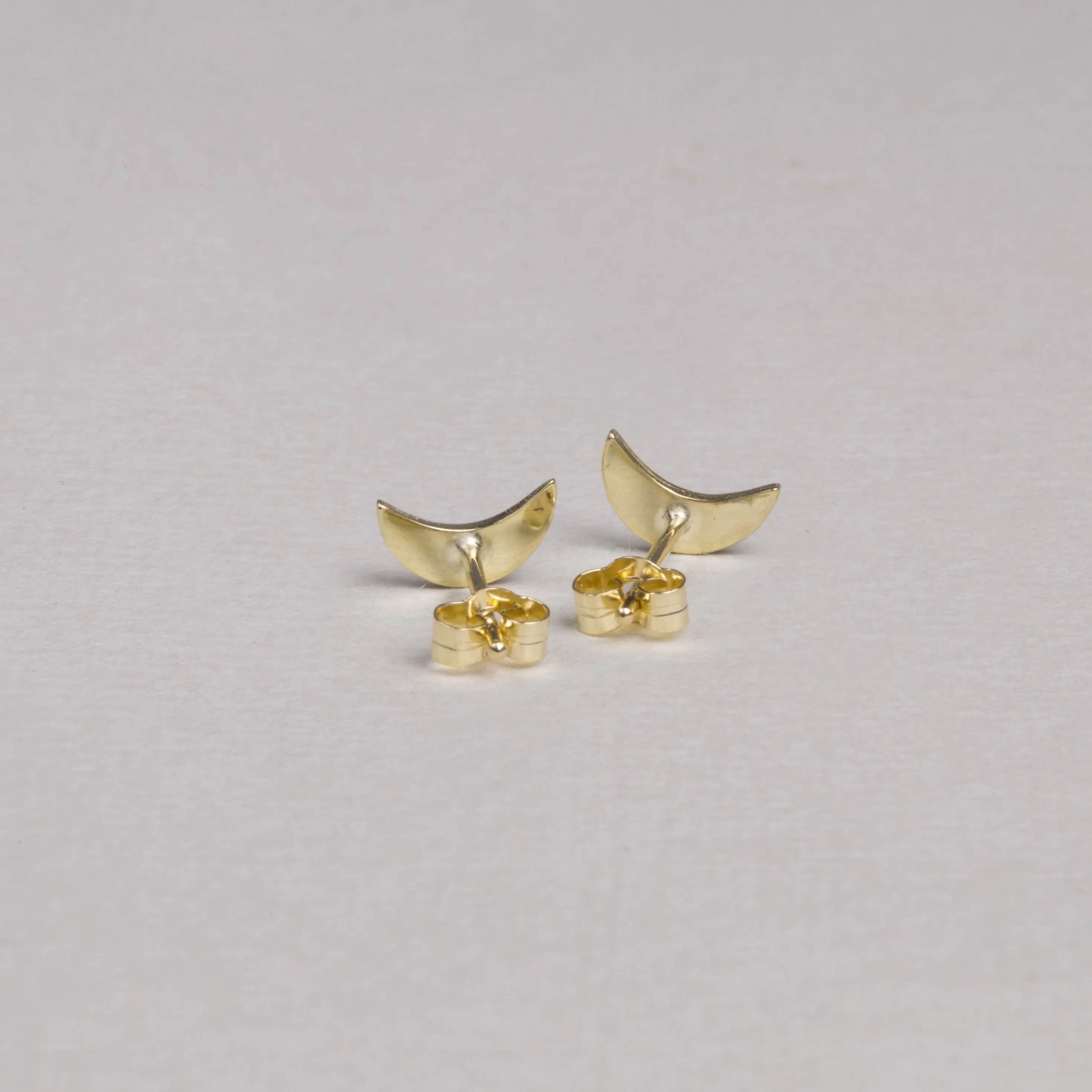 9ct Gold Crescent Studs