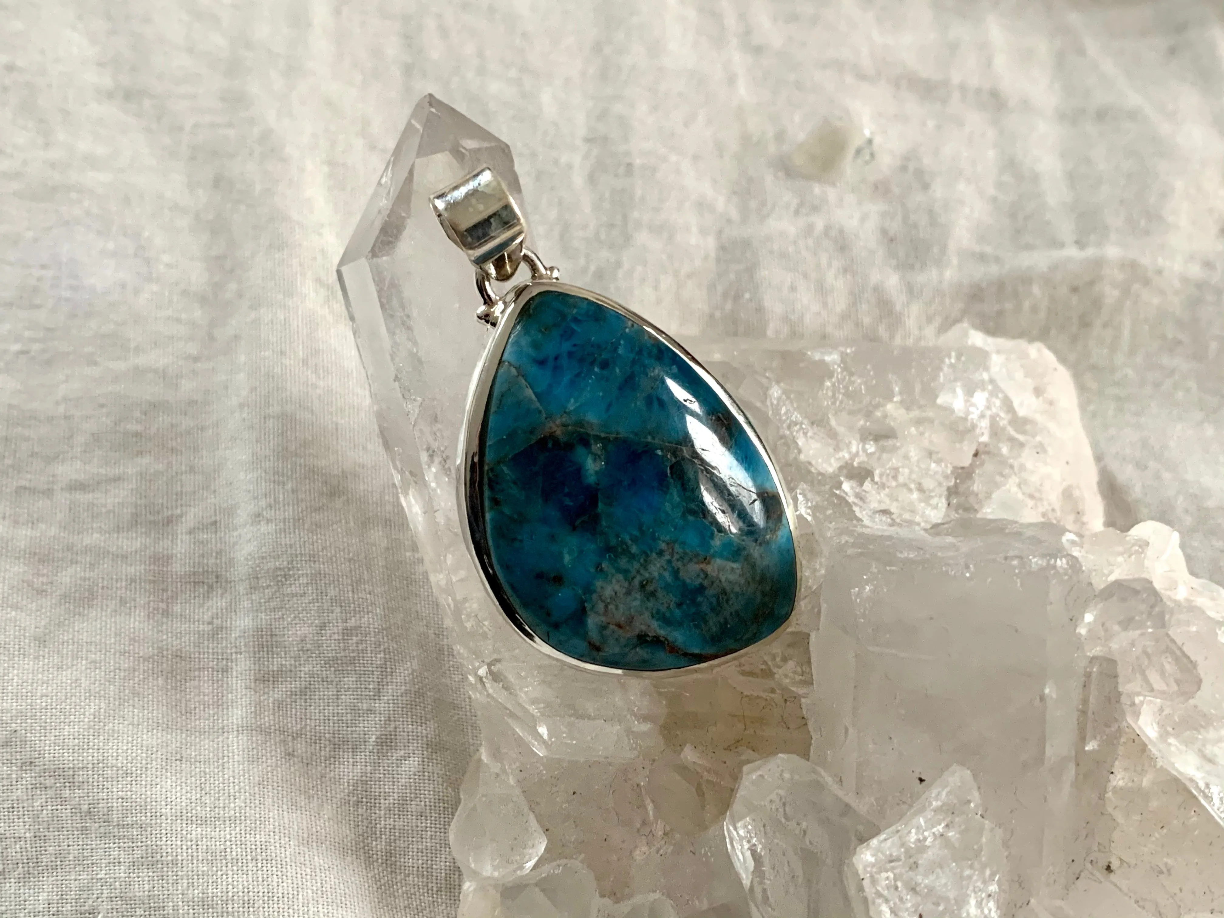 Blue Apatite Naevia Pendant - Freeform