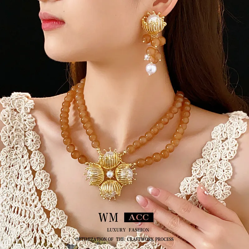 Luxurious Flower Geometric Flower Artificial Pearl Diamond Inlay Necklaces