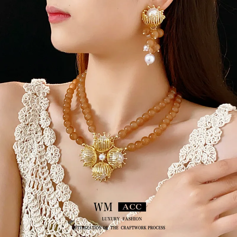 Luxurious Flower Geometric Flower Artificial Pearl Diamond Inlay Necklaces