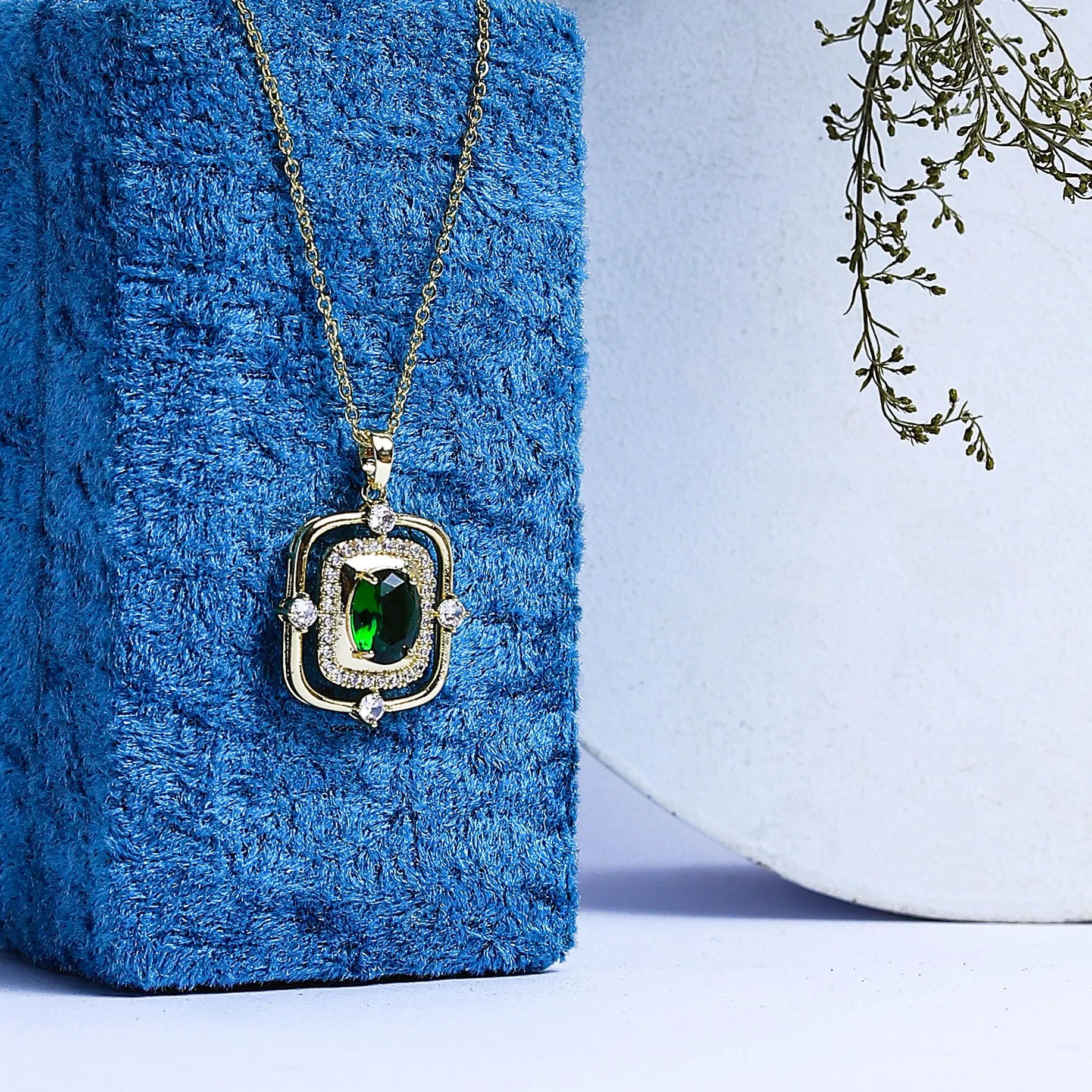 Luxurious Zircon Stones Necklace - Fluffy