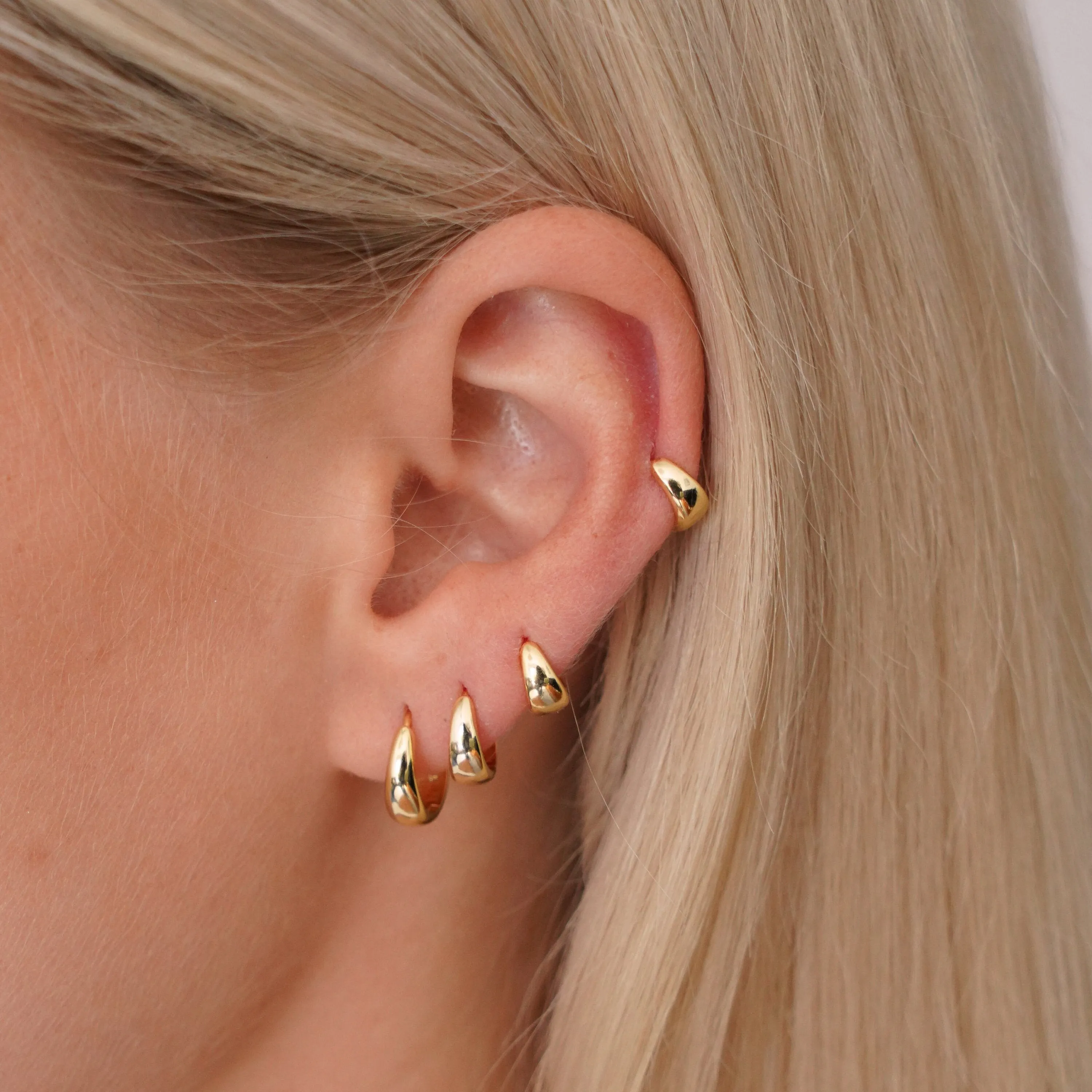 Tapered Huggie Hoops in Gold