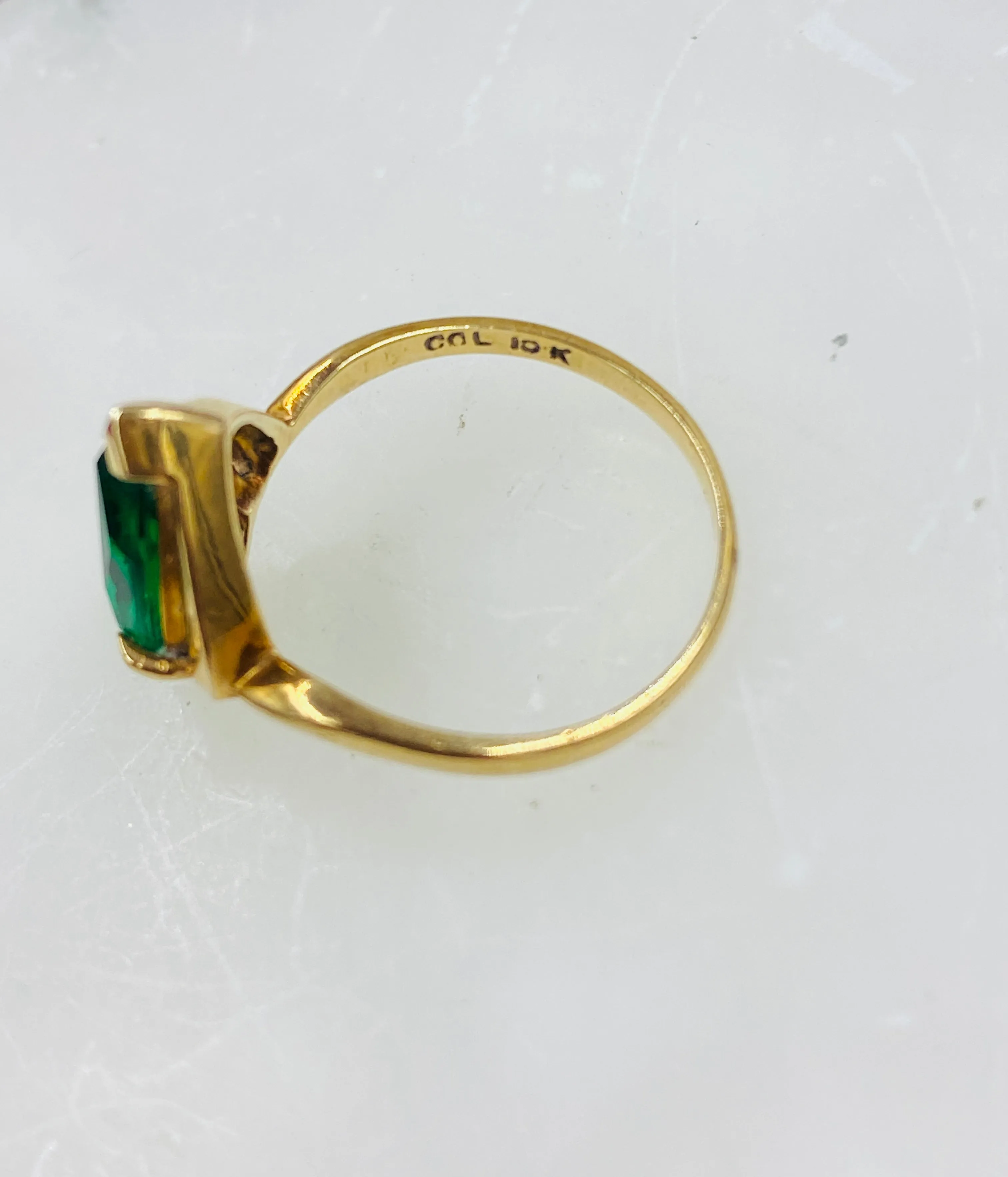 Vintage Green Emerald Pear Cut 10K Gold Ring, Size 6